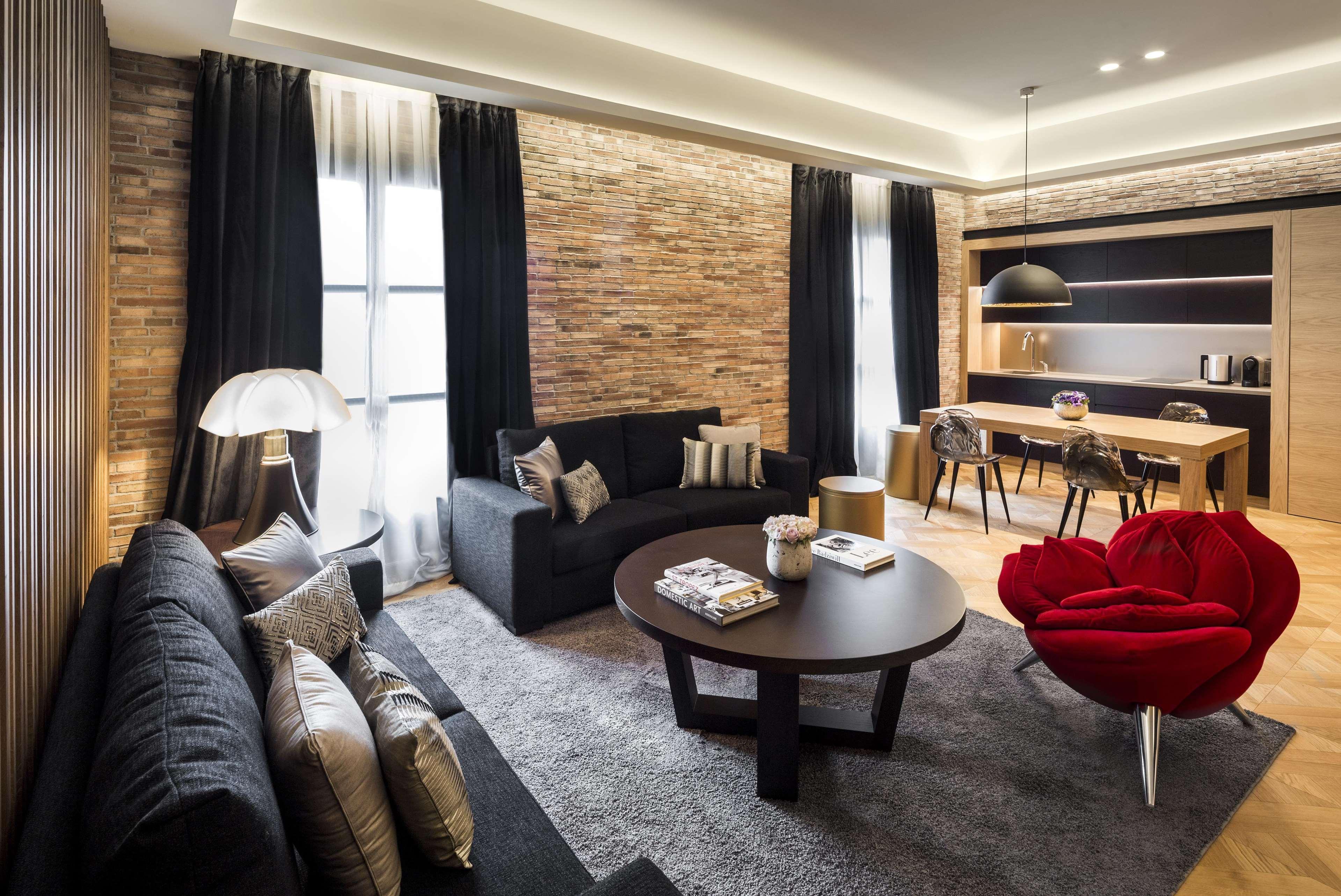Monument Hotel Barcelona Exterior photo A living room