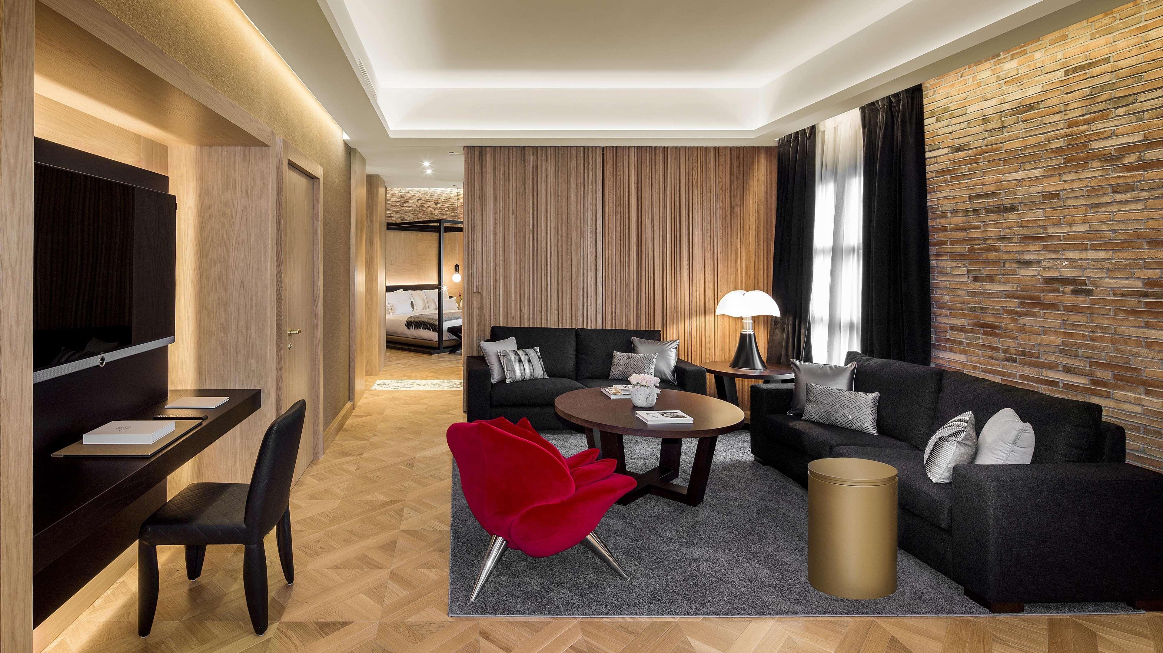 Monument Hotel Barcelona Exterior photo Suite
